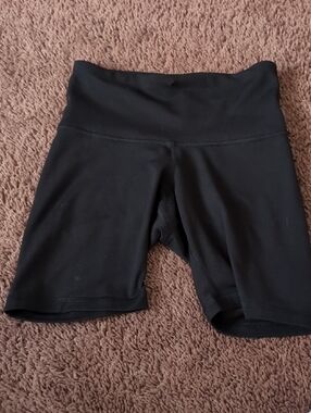 Old Navy Black High-Rise Bike Shorts